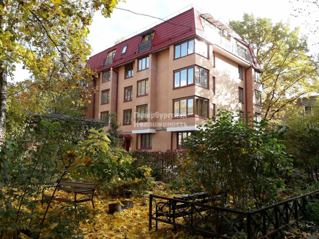 Павловск Санкт-Петербург жилье. Павловск недвижимость вторичка. Фото Питер Павловск Гуммолосары. Купить квартиру в Павловске СПБ.