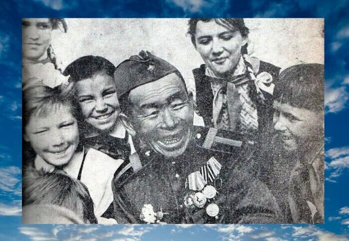 Зарубин трубка снайпера. Семён номоконов сибирский шаман. семён данилович номоконов трубка.