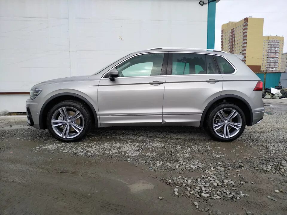 Tiguan 2 r19. VW Tiguan 2 r19. VW Tiguan 2 r20. Volkswagen Tiguan 2 диски r19.