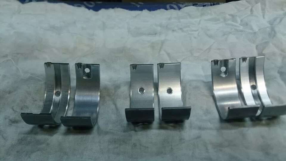 Как правильно установить коренные вкладыши. Коренные вкладыши ваз ока 11113. вкладыши шатунные т-40. коренные вкладыши на л200. коренные вкладыши на т 40м.