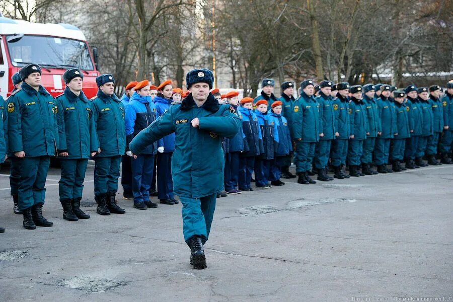 Сайт мчс по калининградской. МЧС Калининград. Генерал Ожигин МЧС России. МЧС Крым Ожигин.