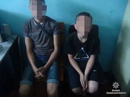 Мужик малолетку видео