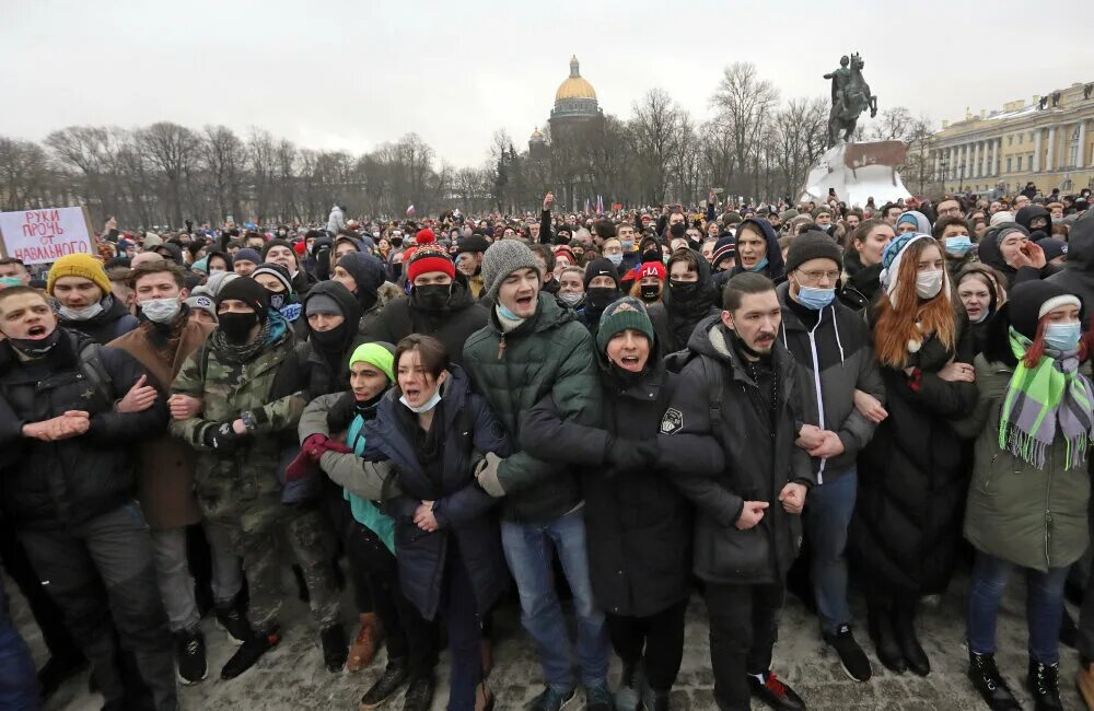 Протесты в Петербурге 23 января. Митинги в Санкт Петербург января 2021. Митинги в Санкт-Петербурге за Навального в январе 2021. Митинг в феврале 2021 Навальный в Санкт-Петербурге.