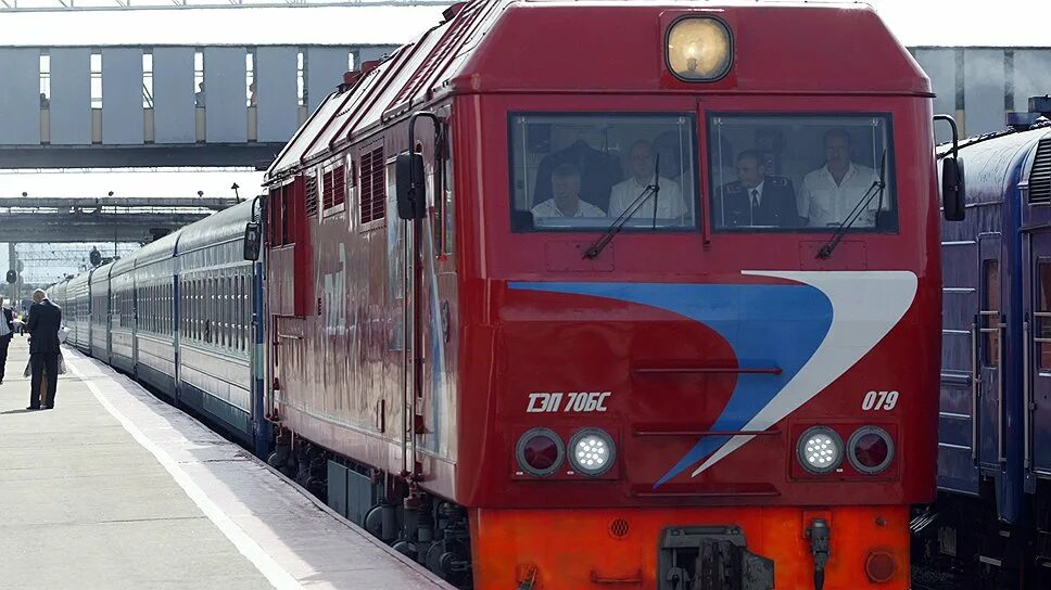 Поезд дальнего следования. Поезд на Дальний Восток. Электропоезд Хабаровск. Поезд Комсомольск-на-Амуре Хабаровск. Купить билет на поезд тында