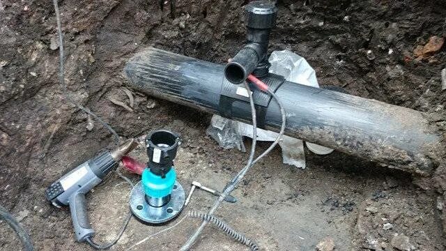 Врезка в существующую сеть. Врезка под давлением в водопровод пнд d225. пнд врезка под давлением в водопровод 20 мм. инструмент для врезки под давлением в водопровод 300 мм. врезка под давлением в водопровод ду600.