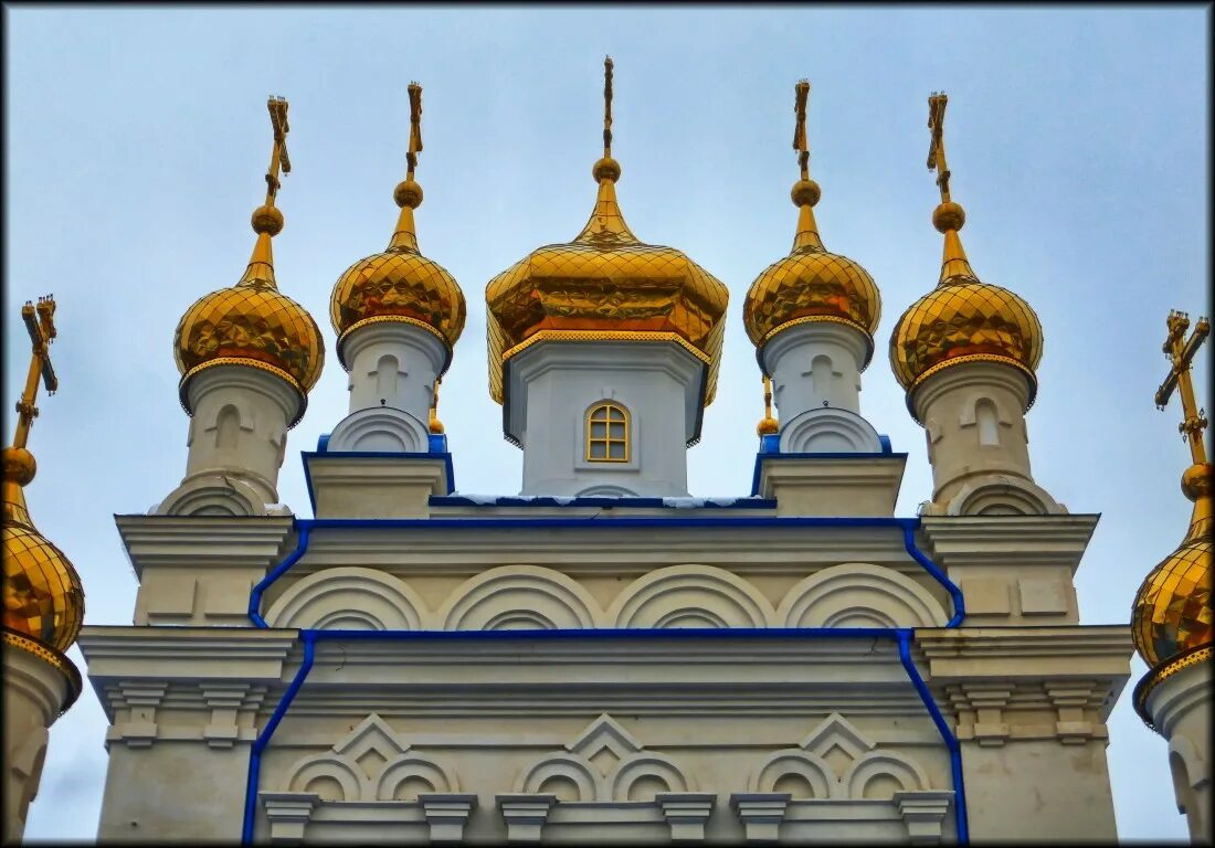 Церковь ахтырской иконы. Ахтырский храм курск. храм ахтырской иконы божией матери курск. церковь ахтырской иконы божией матери. курская икона божией матери храм в курске.