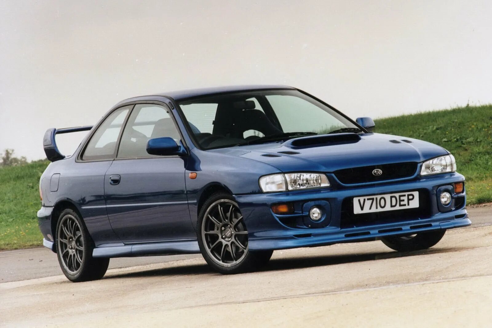 Субару импреза 2 дверная. Субару импреза 22b sti. Субару импреза 1. Subaru impreza wrx 1992. Subaru impreza gc.