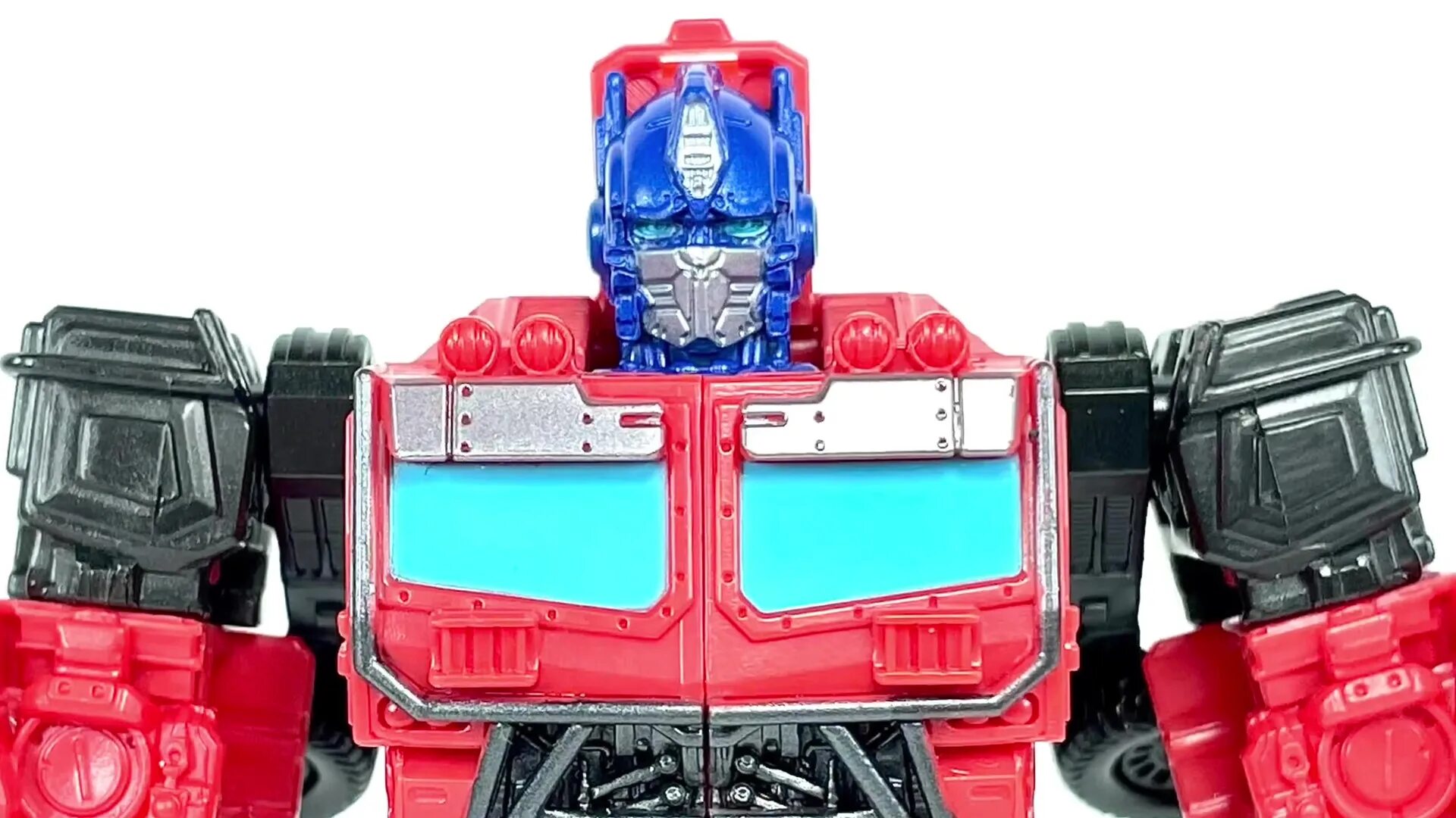 Optimus prime kid. Оптимус бамблби мегатрон. Optimus prime kid. Оптимус прайм из пластилина. Transformers studio series leader class optimus prime 44.
