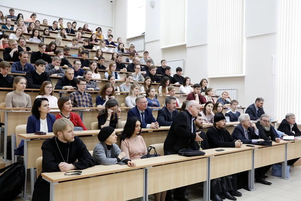 Свято тихоновский университет пстгу. Тихоновский институт. ПСТГУ православный Свято-Тихоновский гуманитарный университет. Студенты православного университета. ПСТГУ студенты.