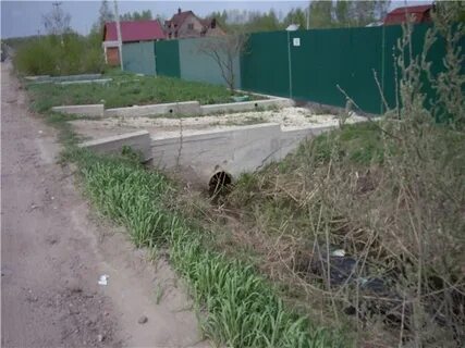 Участок ниже уровня дороги