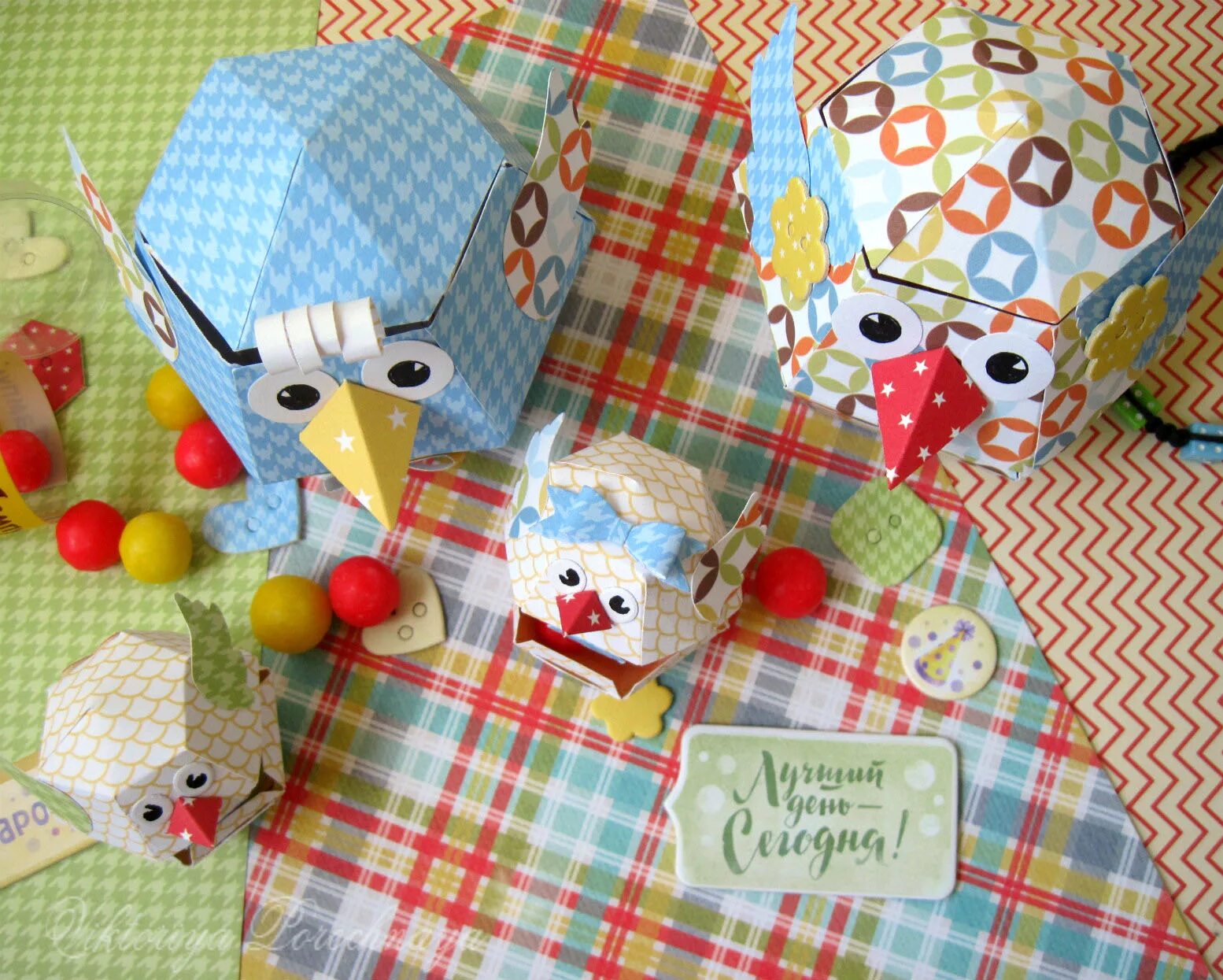 Mini wood birdhouse. Коробочка для птиц. Оригами птичка коробочка. Птичка в коробочке. Набор жирафики птичка и бабочка.