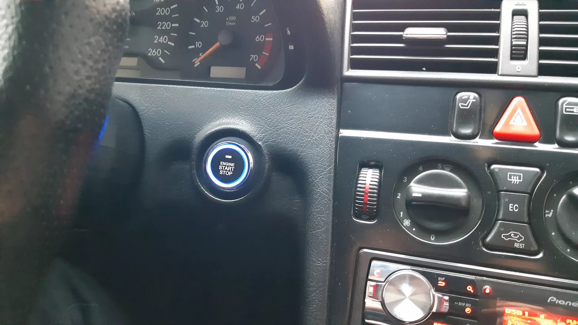 Mercedes как снять кнопку старт стоп Detailed Install. How to install START/STOP Button on a Mercedes YouTube