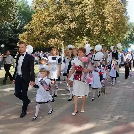 Погода на неделю белгородская область ивнянский. Ивнянская СОШ 1 Ивнянского района Белгородской области. Ивнянская СОШ 1 Ивнянского района Белгородской области выпуск2018. Пос Ивня Белгородской области. Ивнянский район ДК.