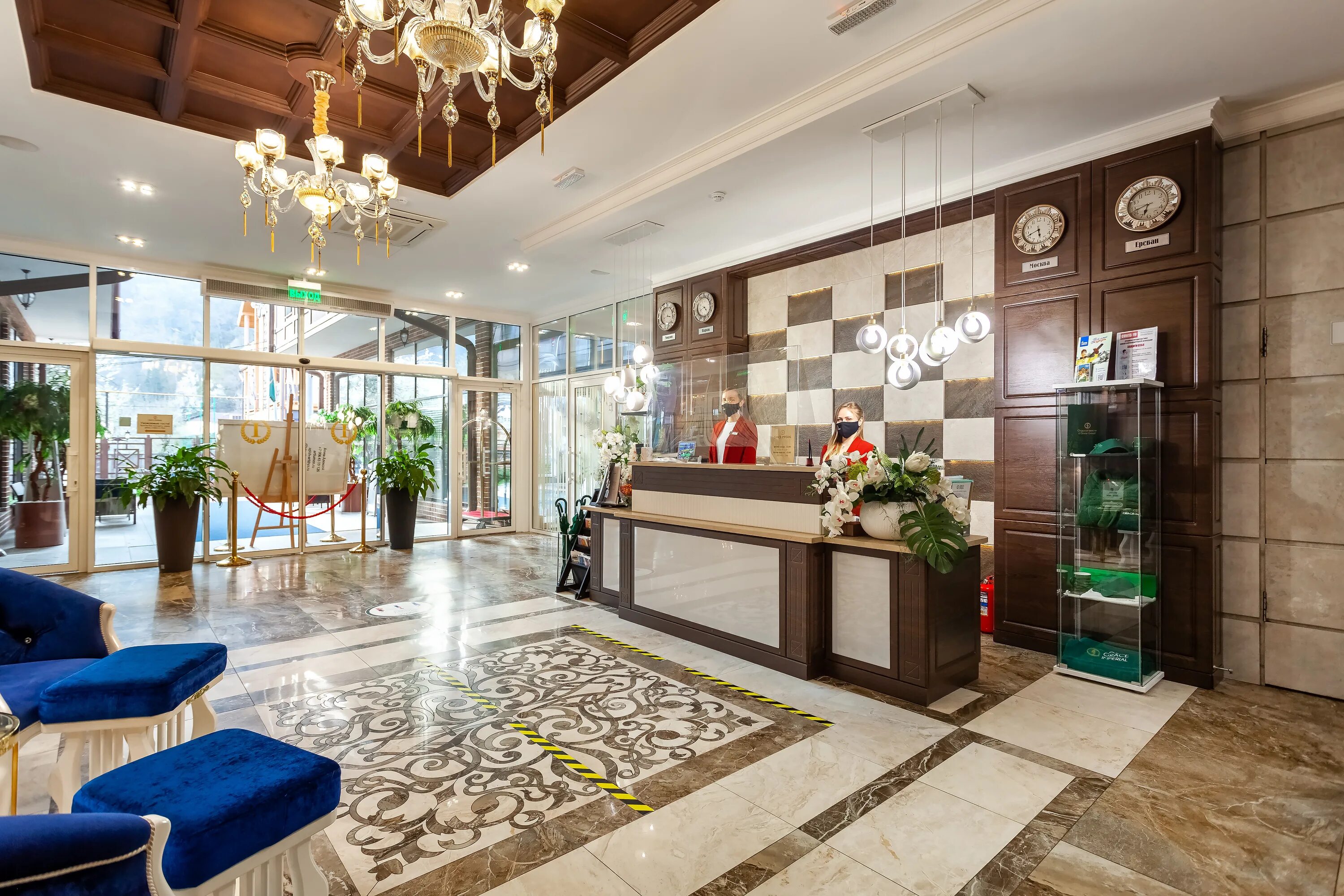 Лобби бар империал. Эсто садок грейс империал. Спа отель грейс империал красная поляна. Грейс империал отель 5. Грейс империал отель эсто садок.