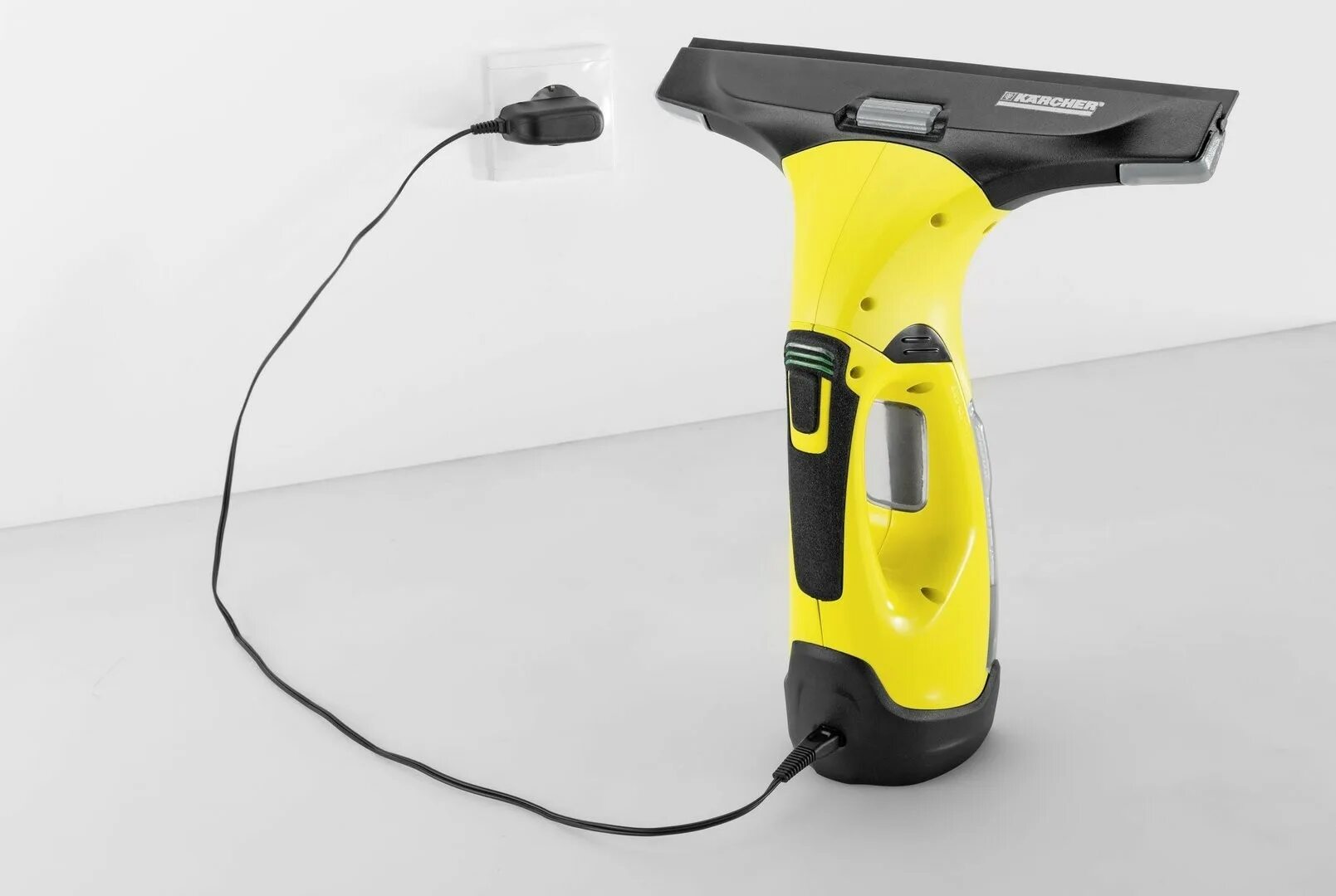 Керхер wv. Керхер wv5. Стеклоочиститель Karcher WV 5. Керхер мойщик окон wv5. Пароочиститель Керхер WV 5.