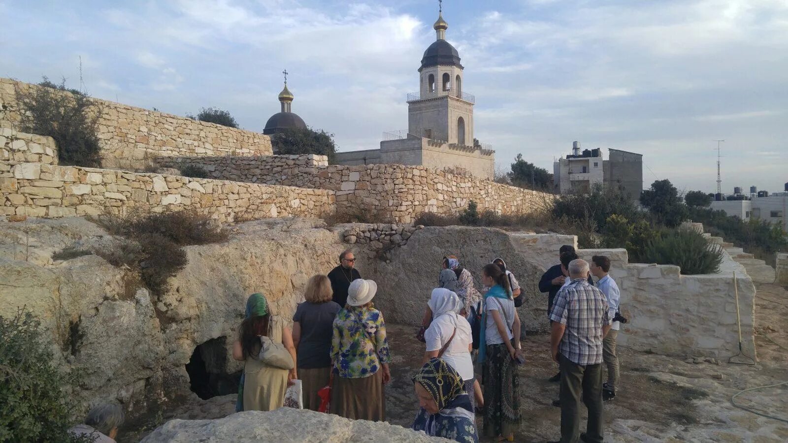 Эйн карем израиль горненский монастырь. Иерихон древний город. Горненский монастырь иерусалим официальный сайт. Фото израиль святая земля. Святая земля с иисусом.