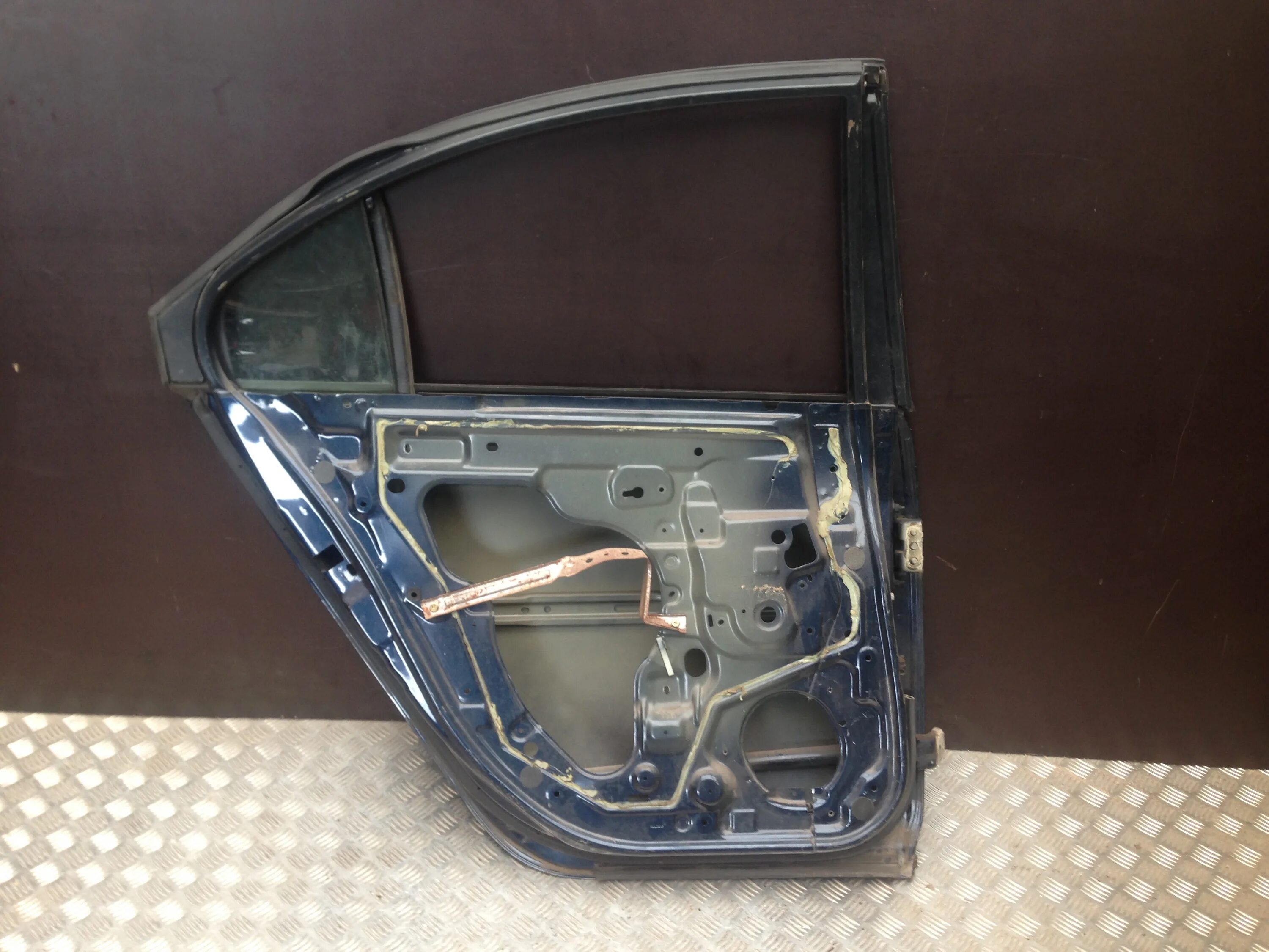 Дверь задняя левая Nissan Primera P12/W12 (2001-2008), - купить запчасть в Санкт