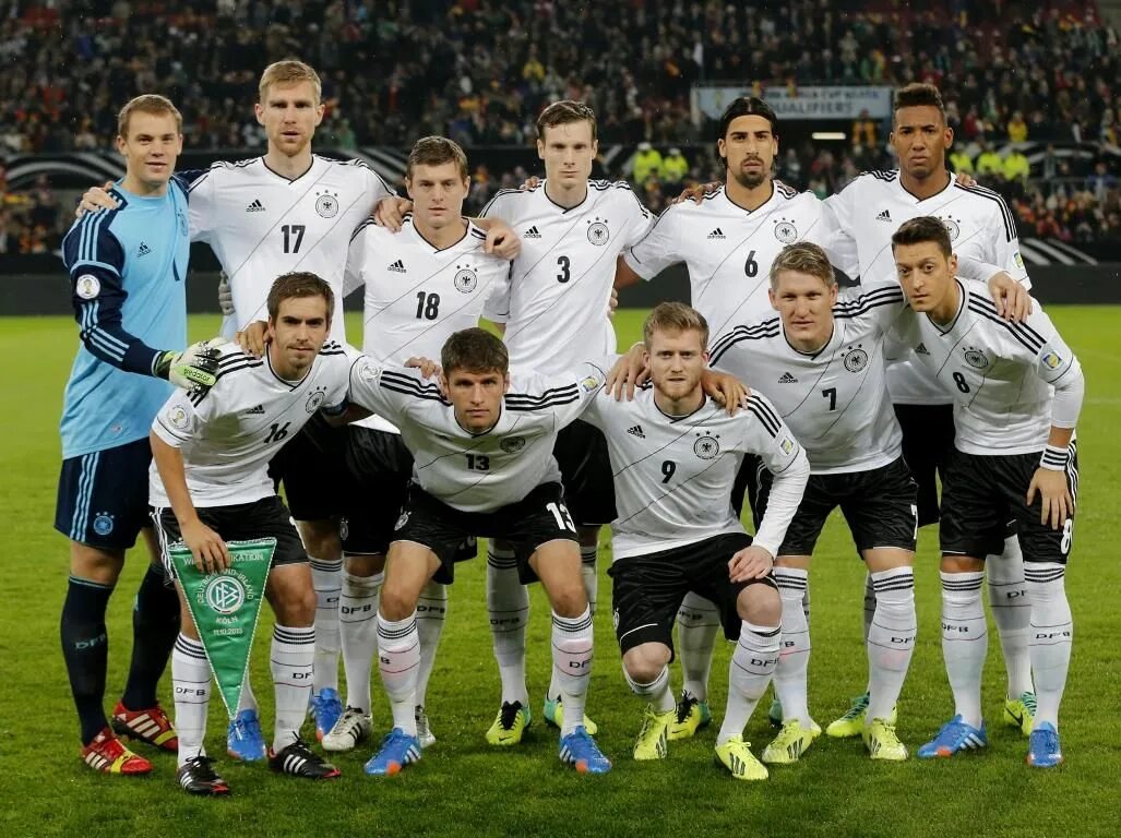 Сборная Германии 2014. Германия терма жамоаси. Сборная Германии по футболу 2014 фото.