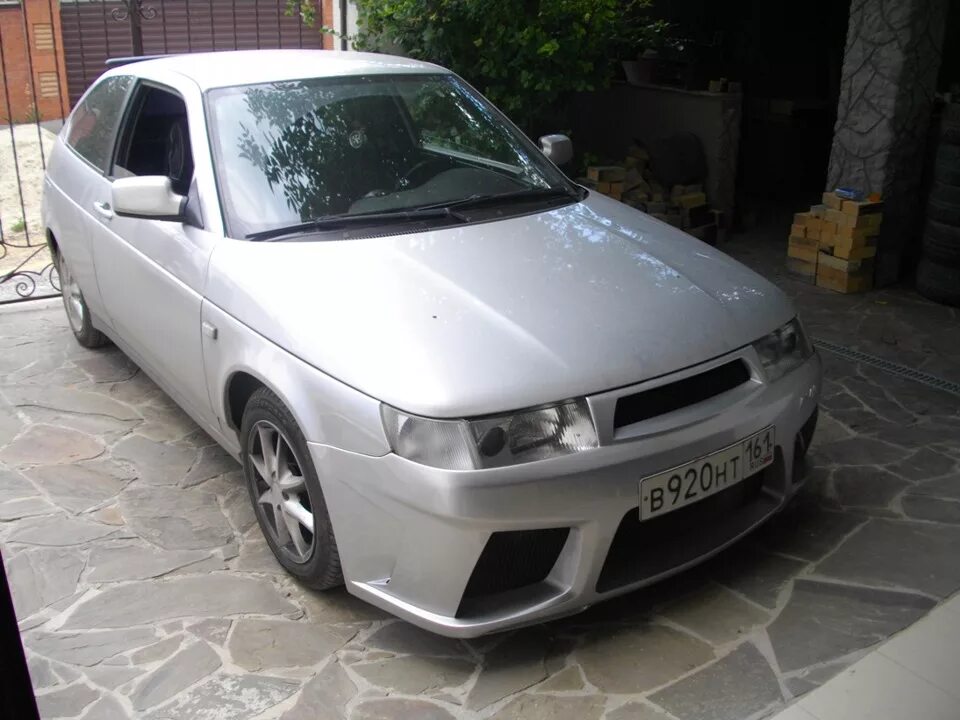 Установка переднего Бампера AVR и резка передних крыльев - Lada 2112, 1,6 л, 200