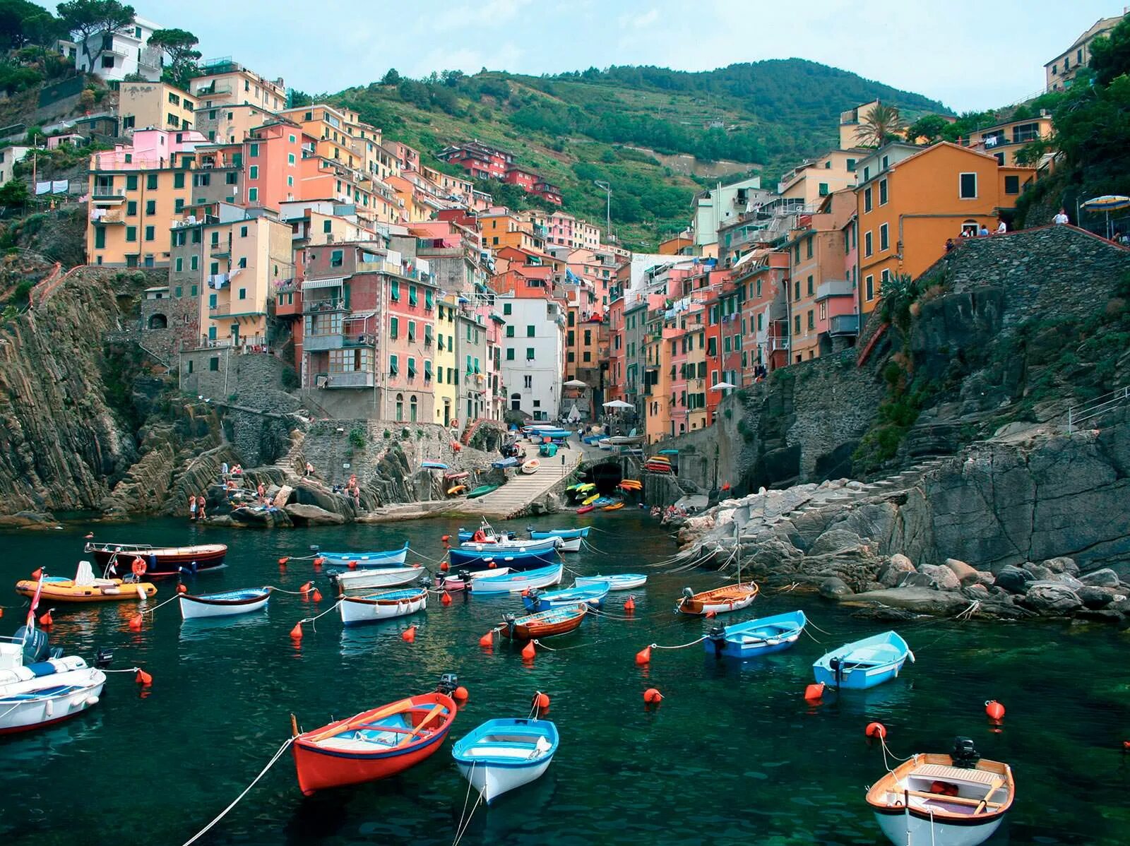 Найди страну италия. Cinque Terre Италия. Лигурия Чинкве Терре. Чинкве-Терре Италия Ривьера. Чинквитерра Италия.