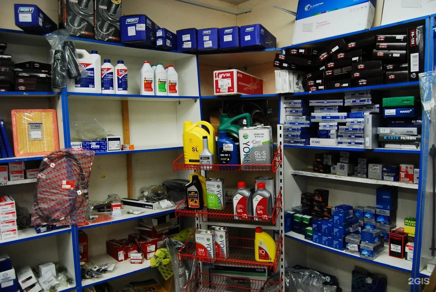 магазины запчастей работают. автозапчасти ваз красноярск. магазин автозапчастей. автозапчасти. открой магазин франшиза запчасти.