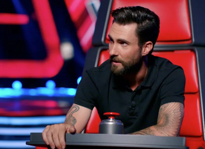 Голос 2015 года. Adam Levine в голосе. Adam Levine с бородой.