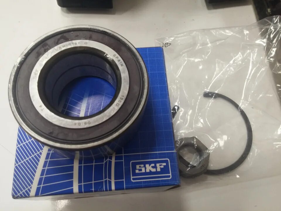 Ступичный подшипник пежо 307 передний. Подшипник ступицы передний пежо 206 1. 89 подшипник ступ. 44 подшипник. Подшипник ступицы пежо 408.