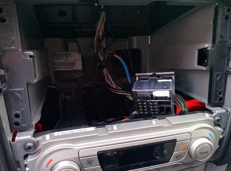 Замена магнитолы Ford 6000 CD на Корейский аналог (с MP3 и USB) - Ford Focus II 