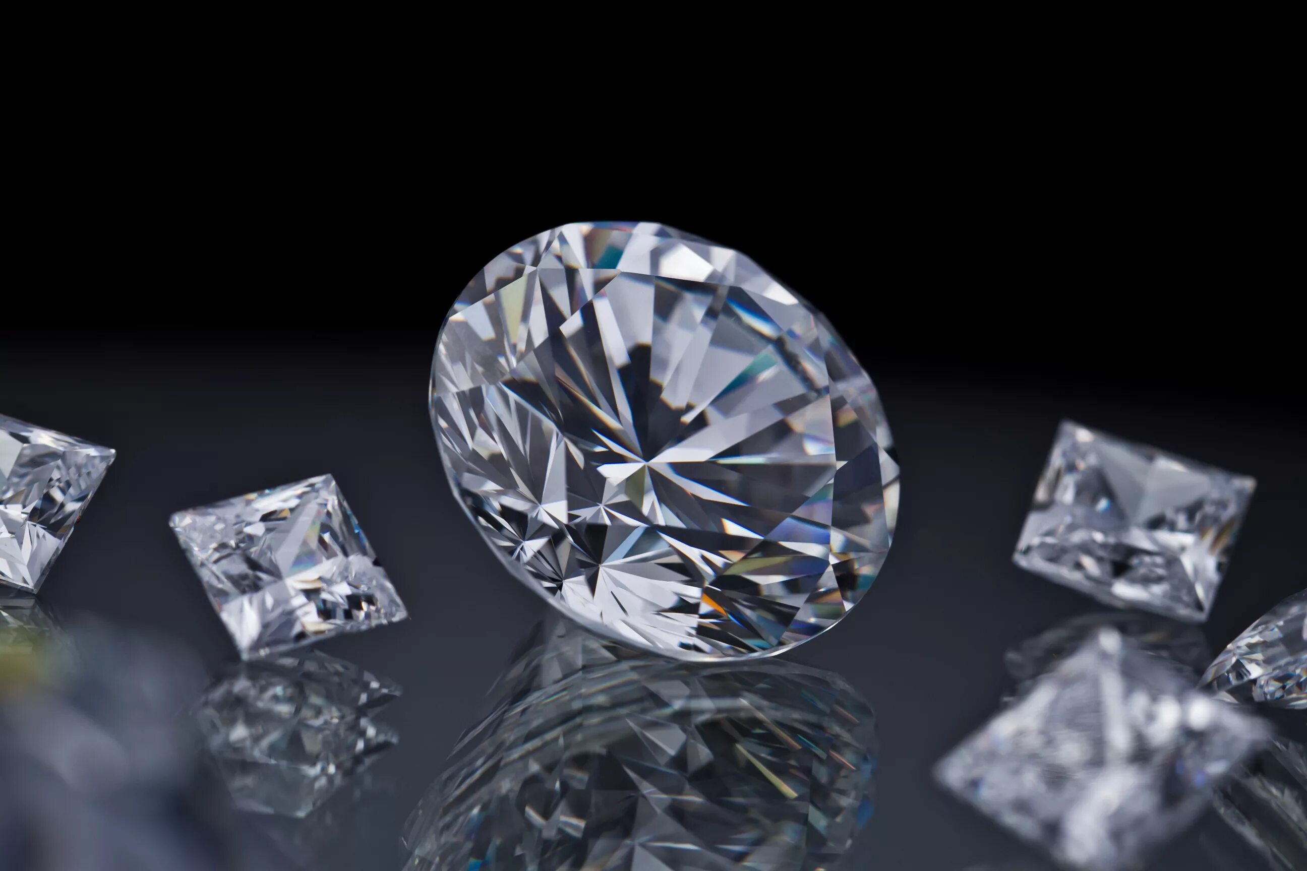 Бриллианты hpht first class diamonds. Де Бирс Алмаз. Красивые бриллианты. Красивые Алмазы.