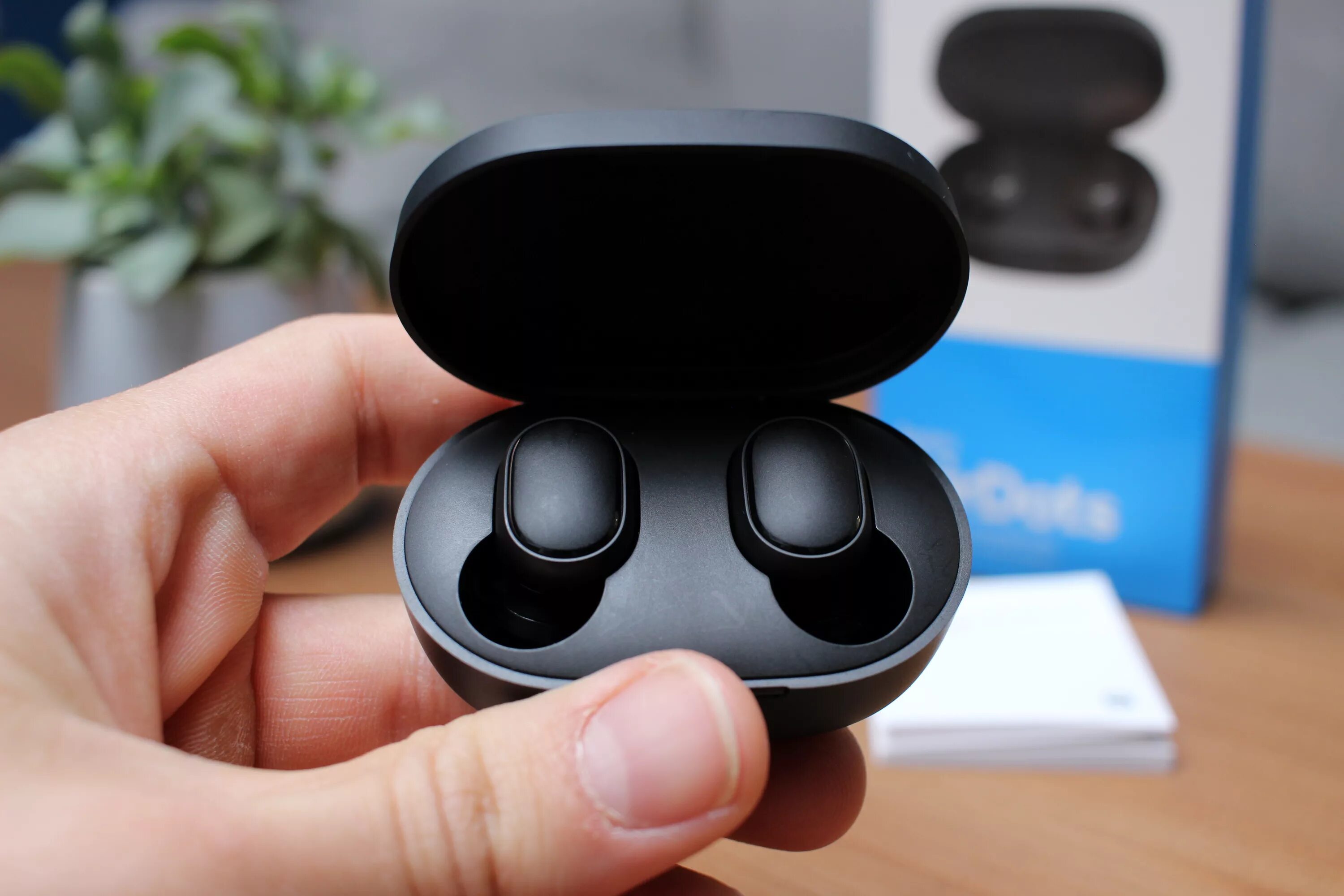 Наушников xiaomi airdots pro. Наушники Xiaomi airdots. TWS наушники Xiaomi. Наушники редми АИР дотс. Беспроводные наушники Xiaomi Redmi airdots 2.