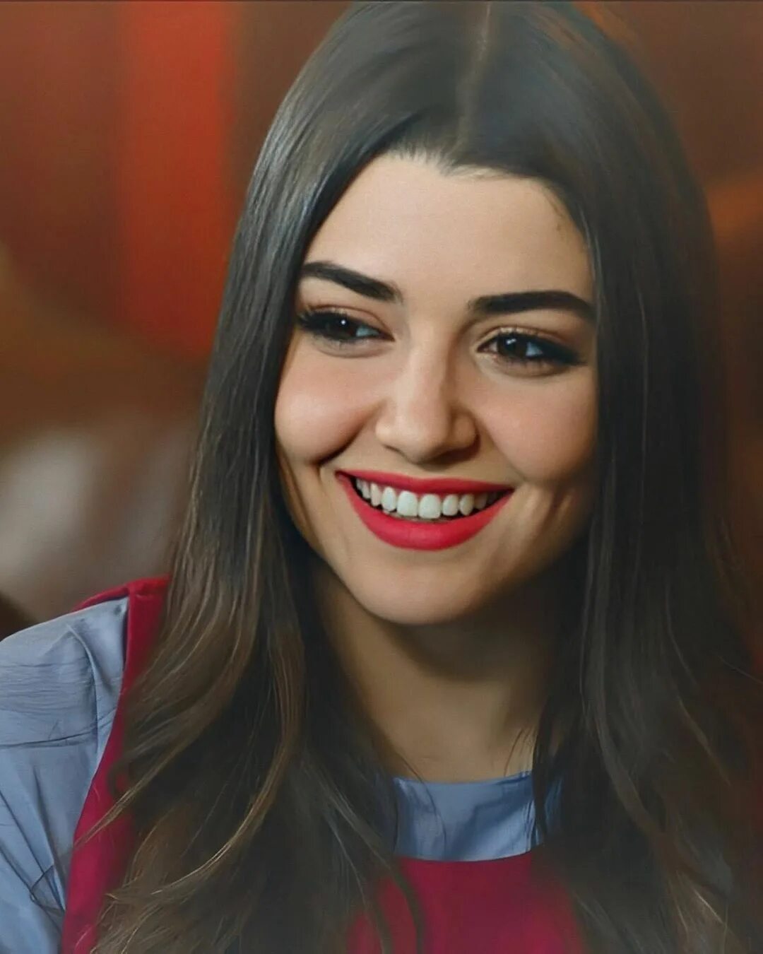 Ханде. Ханде эрчел. ханде эрчел 2025. hande erçel эда йылдыз. турецкая актриса ханде эрчел 2025.