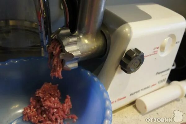 Подарили мясорубки. Panasonic MK-g1300p. Мясорубка Панасоник 1300. Мясорубка Панасоник 1500 коробка.