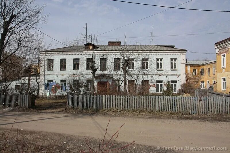 Ул детский проезд. Усадьба баташевых ивантеевка. усадьба вантеево в ивантеевке. усадьба баташева в ивантеевка. детский проезд ивантеевка.