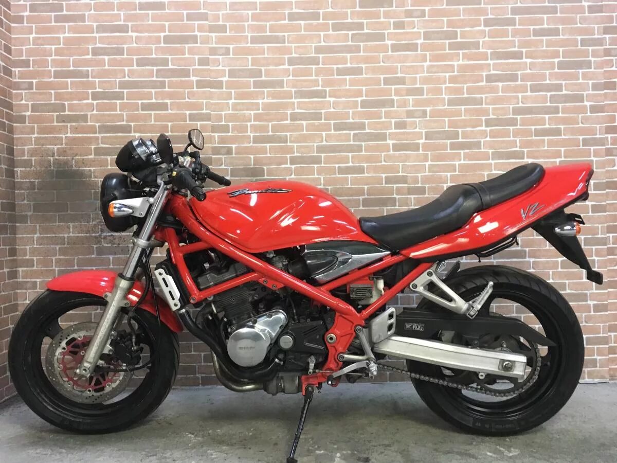 Мотоцикл бандит 250 фото Купить б/у Suzuki Bandit GSF 250 карбюратор 6 передач в Москве: пурпурный naked