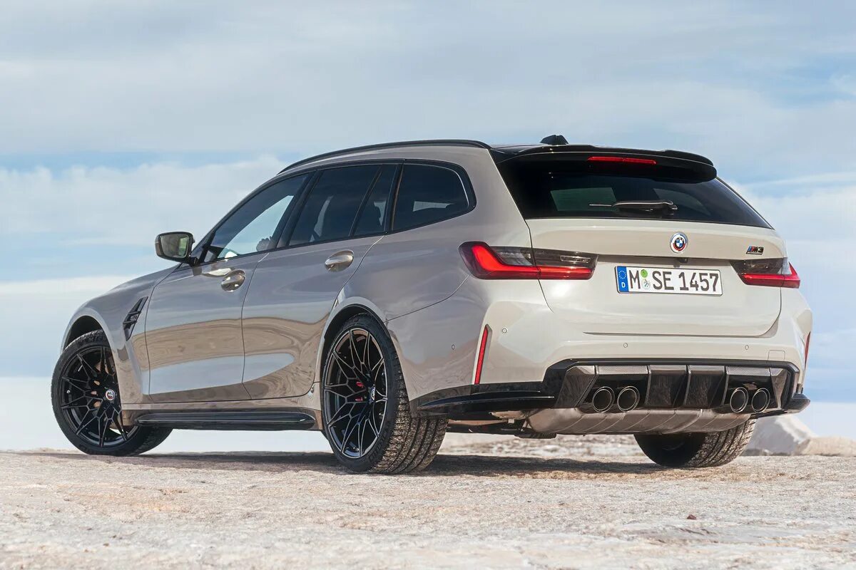 Что означает touring. Bmw m3 touring 2025. m3 touring 2025. m3 туринг 2025.