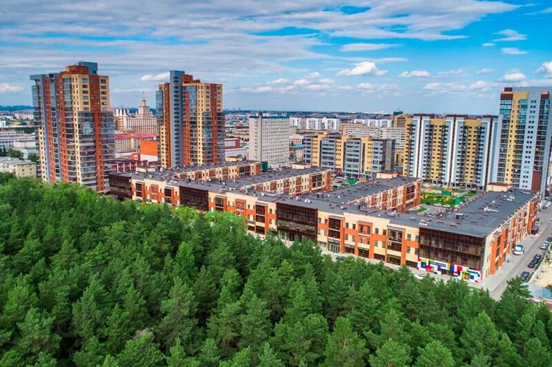 Купить квартиру с высотой потолков от 3 м., вторичка в Центральном районе, Челяб