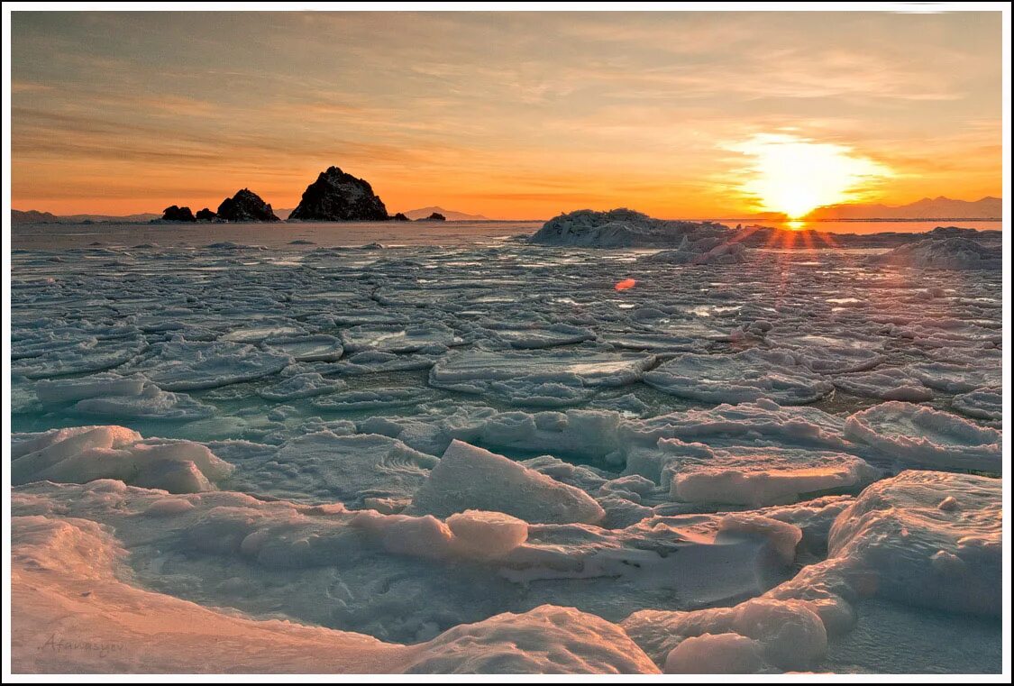 More dynamic. Охотское море. Охотское море Сахалин. Охотское море зимой. Охотское море Сахалин зима.