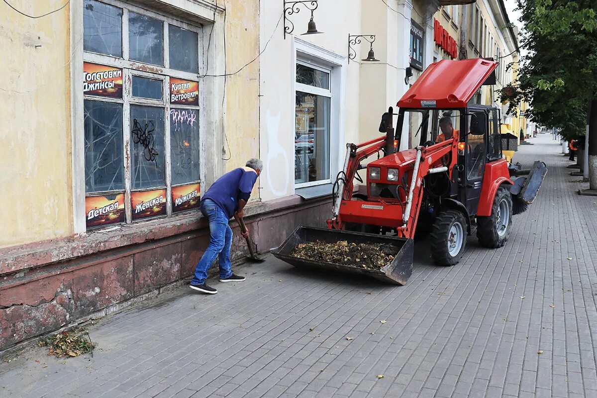 Клининговая брянск. Уборка улиц. Коммунальщики. Брянск уборка улиц.