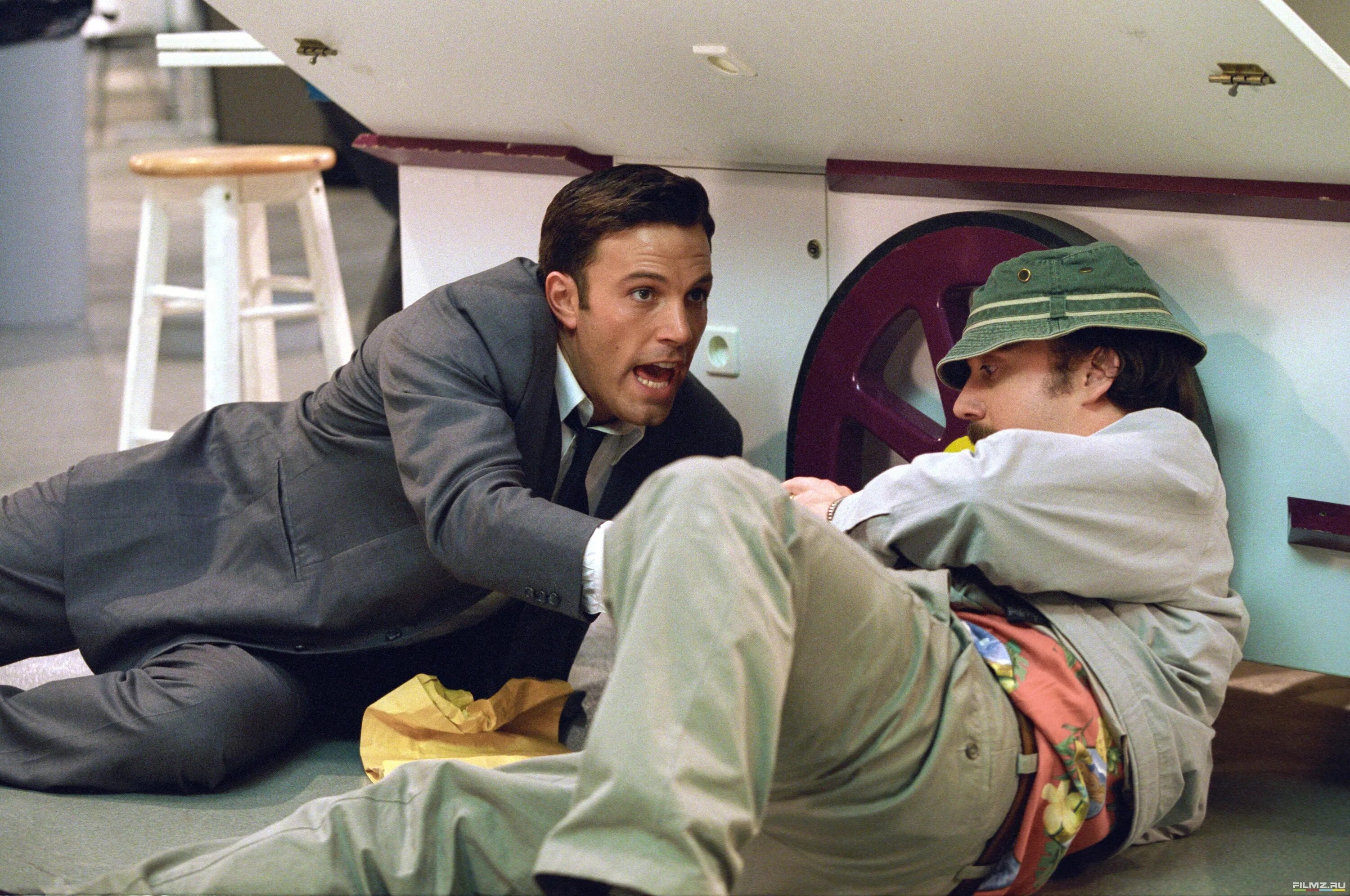 Бен аффлек улыбка. Бен аффлек 2022. Бен аффлек и похожий на него актер. Часы бен аффлек. Аффлек бен аффлек.