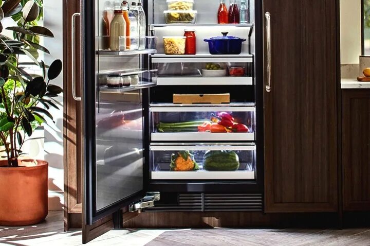 Встраиваемый холодильник. Большой встроенный холодильник. Встраиваемый холодильник LG. Холодильник 2018. Какие встроенные холодильники лучше