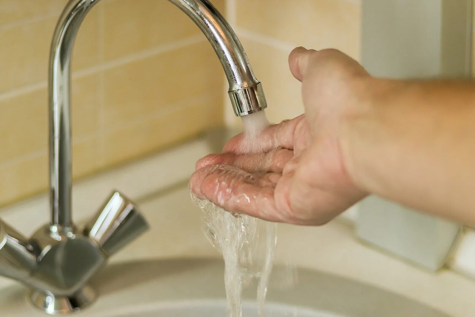Горячая вода м. Горячая вода. отключение воды. нет воды. отключили воду.