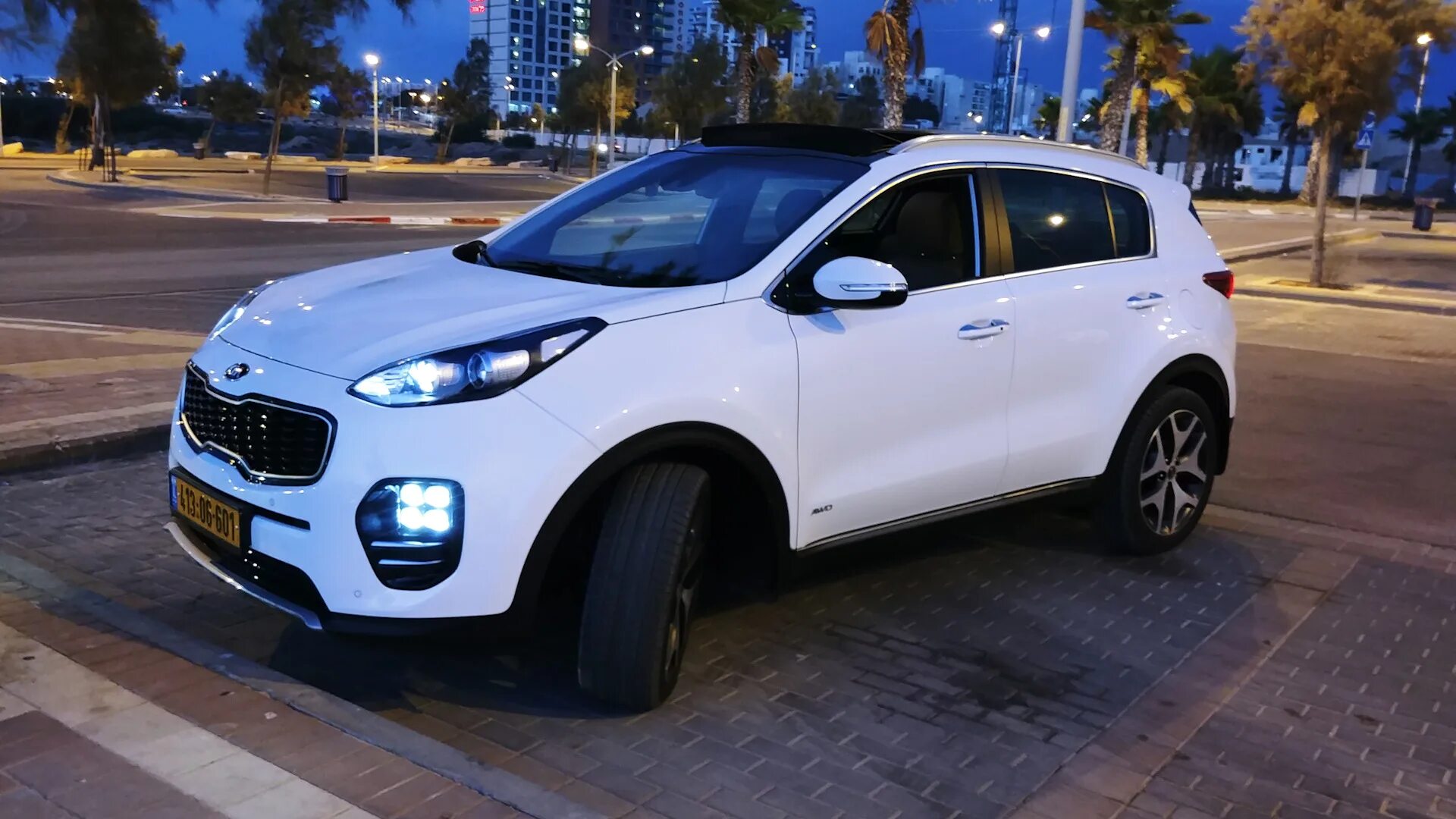 Купить спортейдж 2024. Спортейдж 4. Kia Sportage 2017 белый. Kia Sportage 2024 White. Kia Sportage 4 арабский.