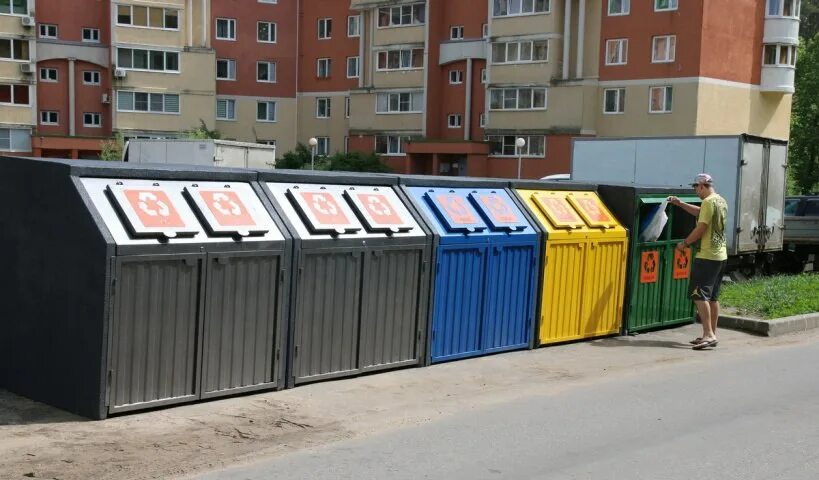 Придомовая территория контейнерной площадки