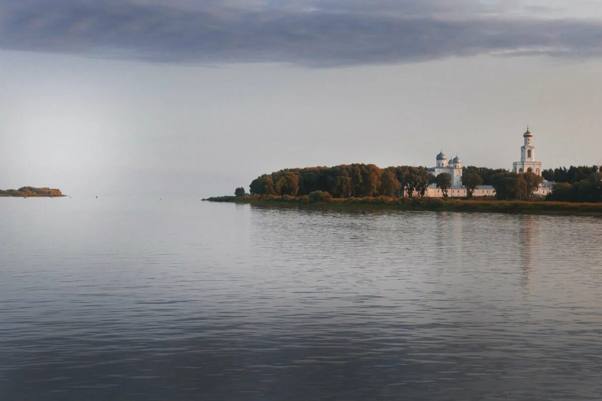 озеро ильмень и волхов. великий новгород оз ильмень. новгород озеро ильмень. новгород озеро ильмень. берег озера ильмень.