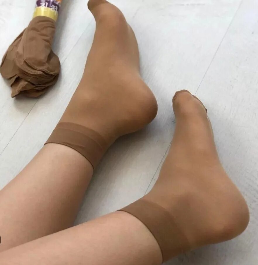 Следки носки капроновые. Капроновые носки. Носочки женские капроновые. Носки капроновые женские. Капроновые носки бежевые.