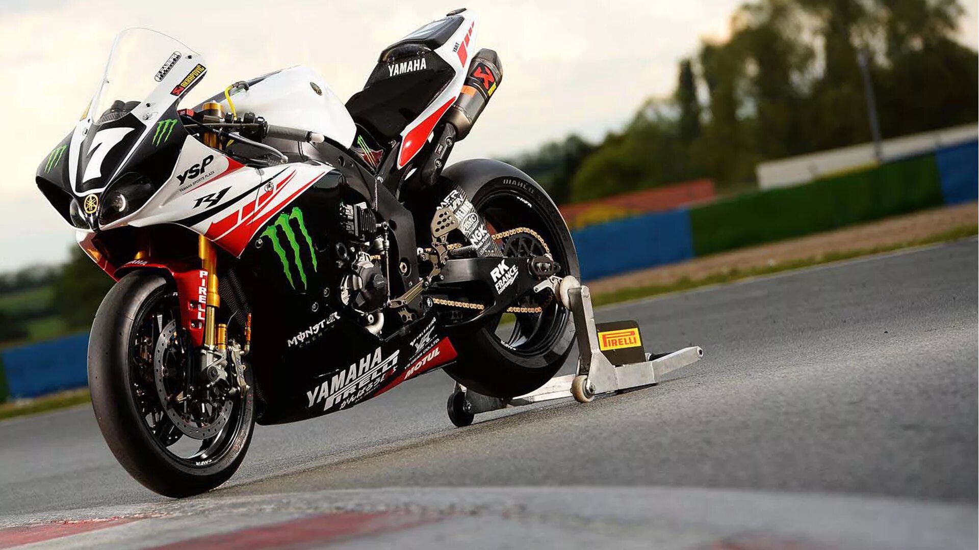 Обои мотоцикл. Гоночный мотоцикл ямаха. yamaha r1. ямаха r1 2014. yamaha r1 hd.