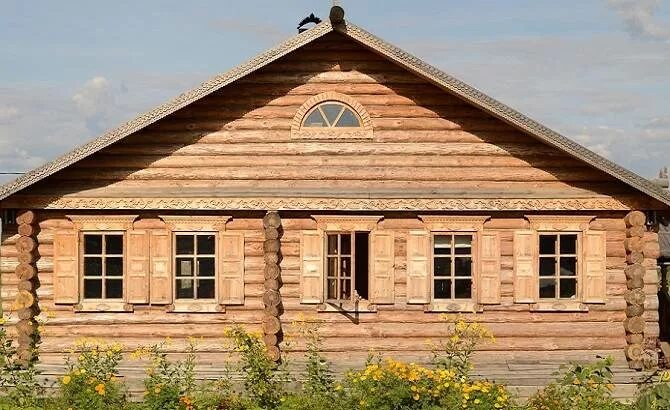 Дом пятистенок. Русская изба пятистенок. русская изба сруб пятистенок. пятистенок изба сибири. северная изба, пятистенка.