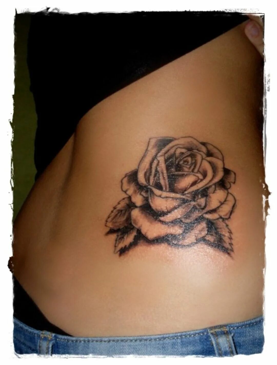 Женские тату розы. Тату для девушек. Картинки татуировок для девушек. Красивые Татуировки для девушек.