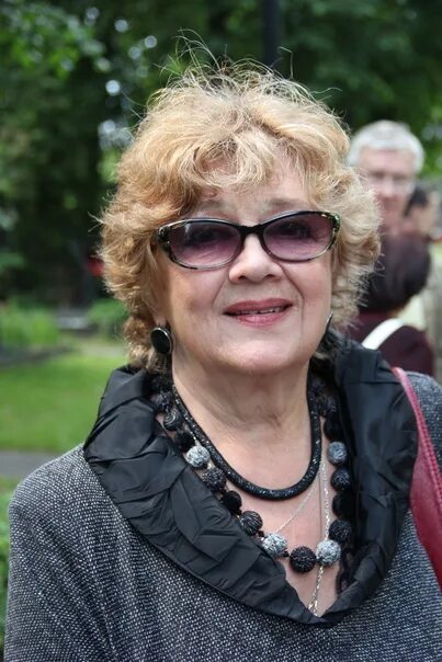 Алина покровская актриса биография и личная жизнь Народной артистке России Алине Покровской 70 лет!