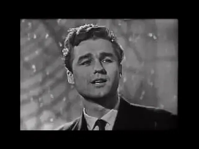 Лев барашков усы
